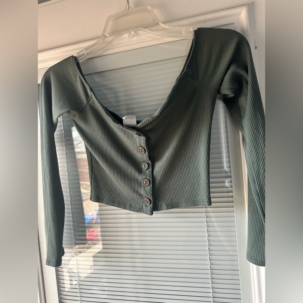 Fashion Nova Sage Ribbed Button-Up Crop Top